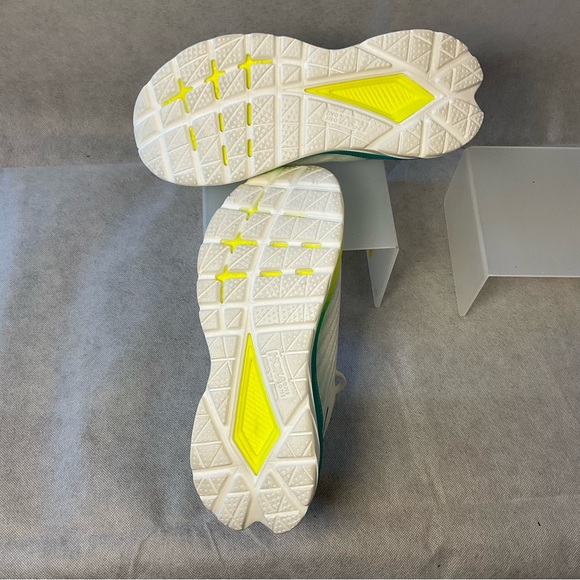 Hoka Mach 5 Running Shoe- New-Size 7 - Picture 8 of 11